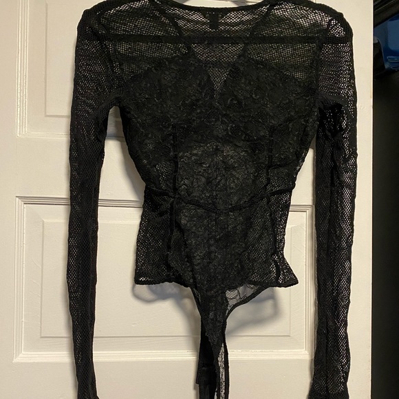 GUESS MESH LONG SLEEVE BODYSUIT - Picture 3 of 4